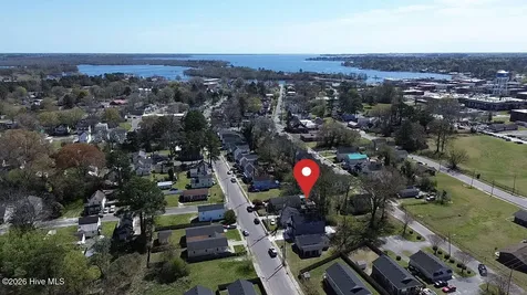 305 W Cypress Street Elizabeth City NC 27909