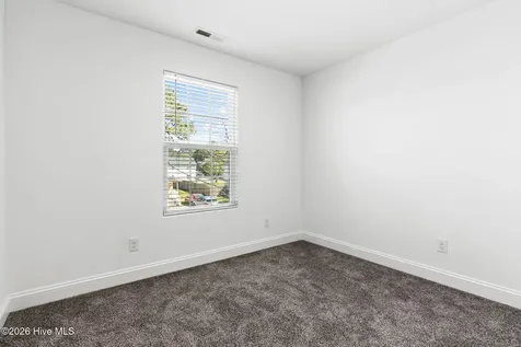305 W Cypress Street Elizabeth City NC 27909
