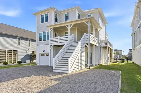 9059 W 9th Street Surf City NC 28445