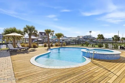 9059 W 9th Street Surf City NC 28445