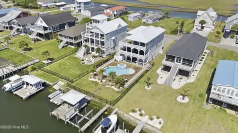 9059 W 9th Street Surf City NC 28445