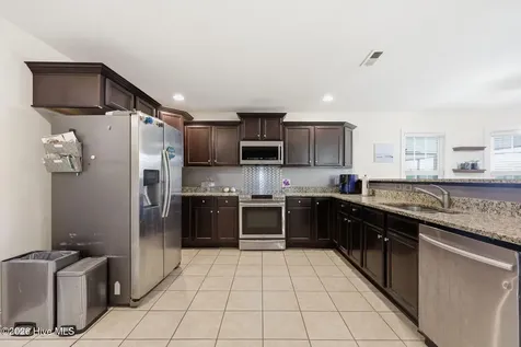 803 Canvas Court Swansboro NC 28584