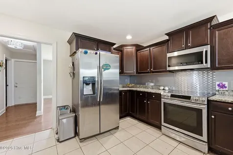 803 Canvas Court Swansboro NC 28584