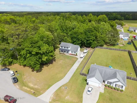 116 Mandy Lane Hubert NC 28539