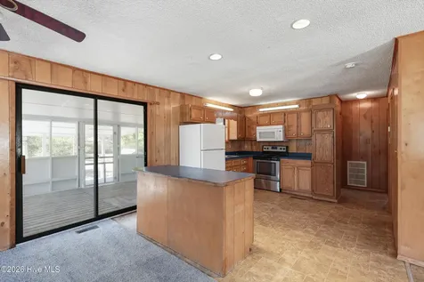 1021 Filmore Street Southport NC 28461