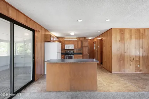 1021 Filmore Street Southport NC 28461