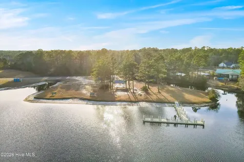 1021 Filmore Street Southport NC 28461