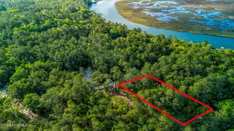 135 Boxwood Street SE Bolivia NC 28422