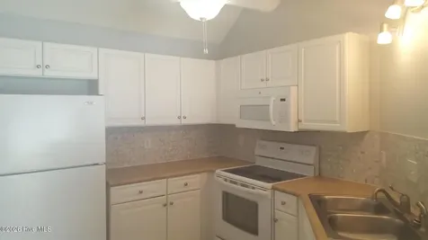 1174 Shipyard Boulevard Wilmington NC 28412
