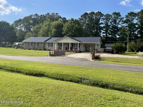 166 Pine Tree Lane Chadbourn NC 28431