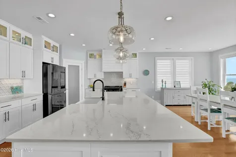 32 Porpoise Place North Topsail Beach NC 28460