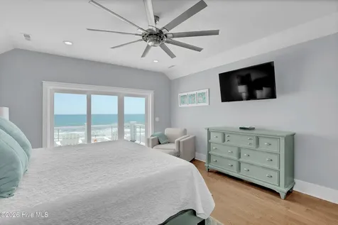 32 Porpoise Place North Topsail Beach NC 28460