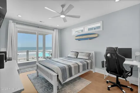 32 Porpoise Place North Topsail Beach NC 28460
