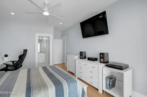 32 Porpoise Place North Topsail Beach NC 28460