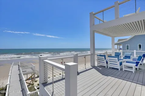 32 Porpoise Place North Topsail Beach NC 28460