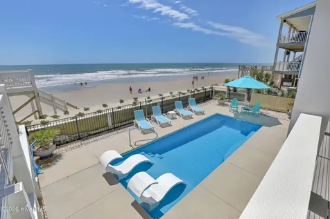 32 Porpoise Place North Topsail Beach NC 28460