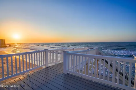 32 Porpoise Place North Topsail Beach NC 28460