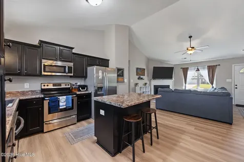 221 Breakwater Drive Sneads Ferry NC 28460