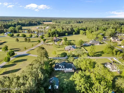 113 Stuart Avenue Lake Waccamaw NC 28450