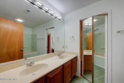 7503 Windward Drive New Bern NC 28560