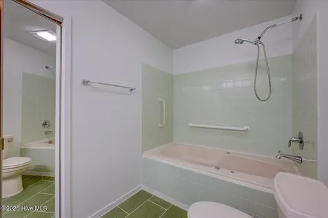 7503 Windward Drive New Bern NC 28560