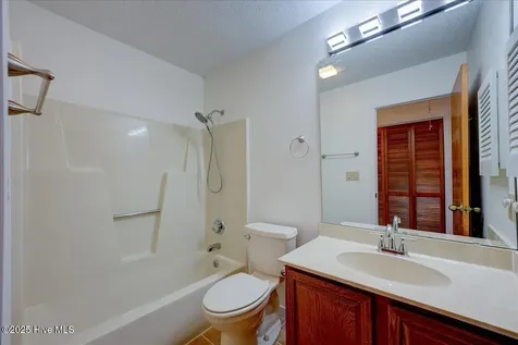 7503 Windward Drive New Bern NC 28560