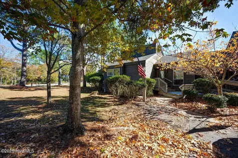 7503 Windward Drive New Bern NC 28560