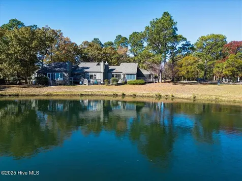 7503 Windward Drive New Bern NC 28560