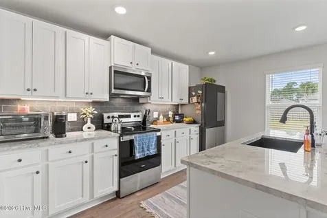 2165 Emerald Avenue Castle Hayne NC 28429