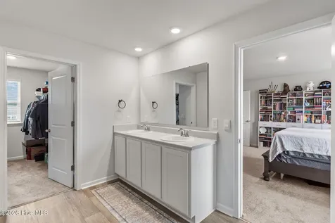 2165 Emerald Avenue Castle Hayne NC 28429