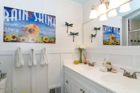 2 W Henderson Street Wrightsville Beach NC 28480