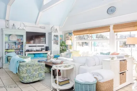 2 W Henderson Street Wrightsville Beach NC 28480