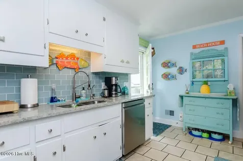 2 W Henderson Street Wrightsville Beach NC 28480