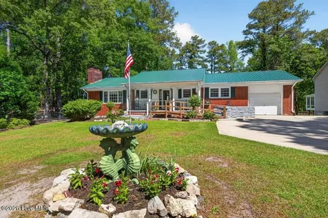 3 Hiawatha Lane Havelock NC 28532