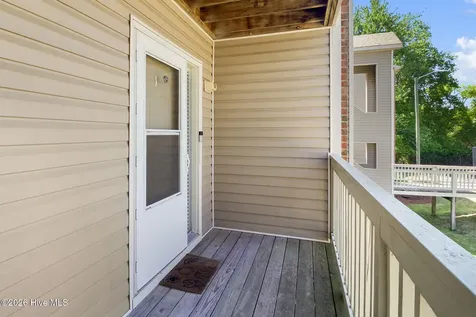 663 Bartons Landing Place Fayetteville NC 28314
