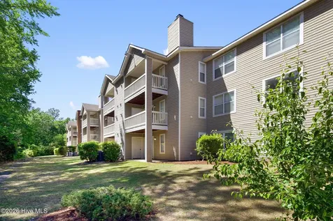 663 Bartons Landing Place Fayetteville NC 28314