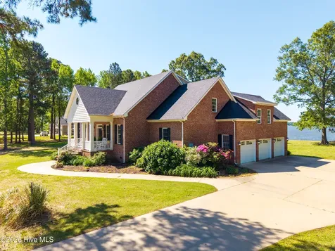229 Grassy Point Drive Hertford NC 27944