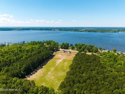 229 Grassy Point Drive Hertford NC 27944