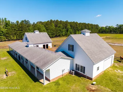 229 Grassy Point Drive Hertford NC 27944
