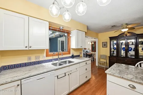 227 E 11th Street Southport NC 28461