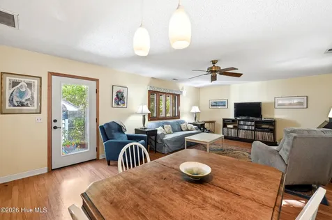 227 E 11th Street Southport NC 28461