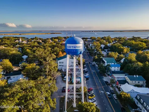 227 E 11th Street Southport NC 28461