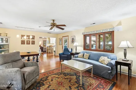 227 E 11th Street Southport NC 28461