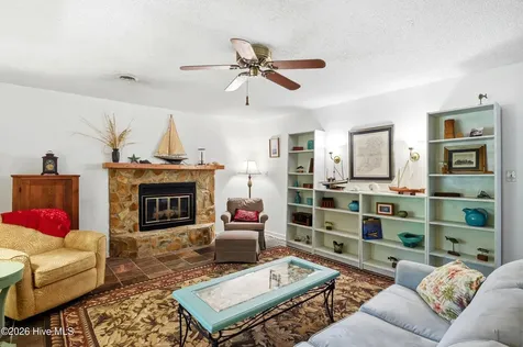 227 E 11th Street Southport NC 28461