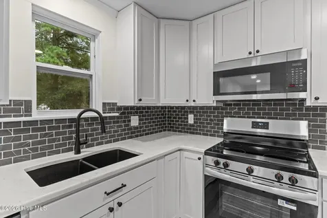 110 Carolina Avenue Leland NC 28451