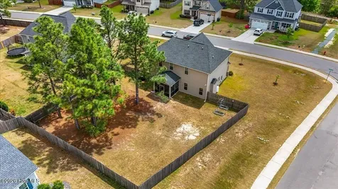 1024 Hydrangea Drive Aberdeen NC 28315
