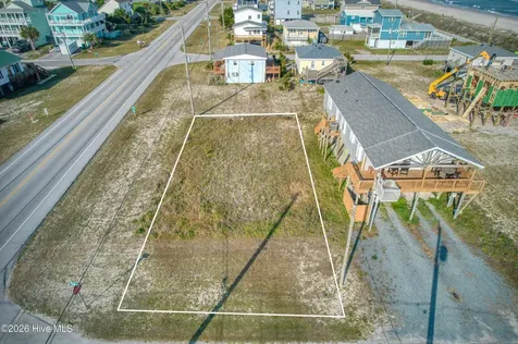 7203 10th Avenue North Topsail Beach NC 28460
