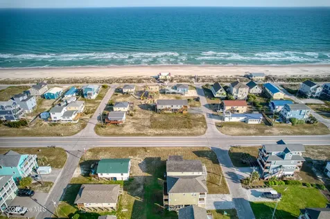 7203 10th Avenue North Topsail Beach NC 28460