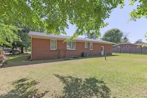 610 W Church Street Beulaville NC 28518
