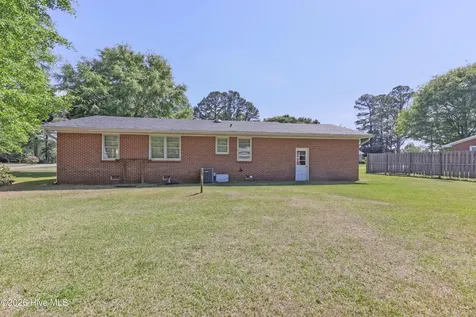 610 W Church Street Beulaville NC 28518